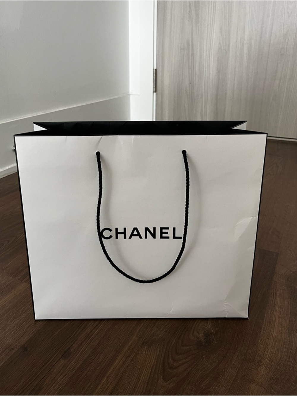 CHANEL White Shopping Bag with Black Rope Handles